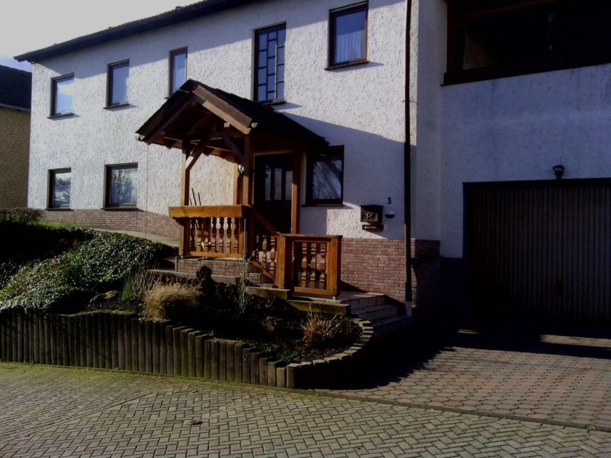 Ferienwohnung Michelt Niederzissen Esterno foto